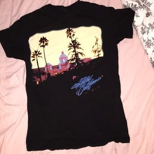 Hotel California graphic tee - the eagles